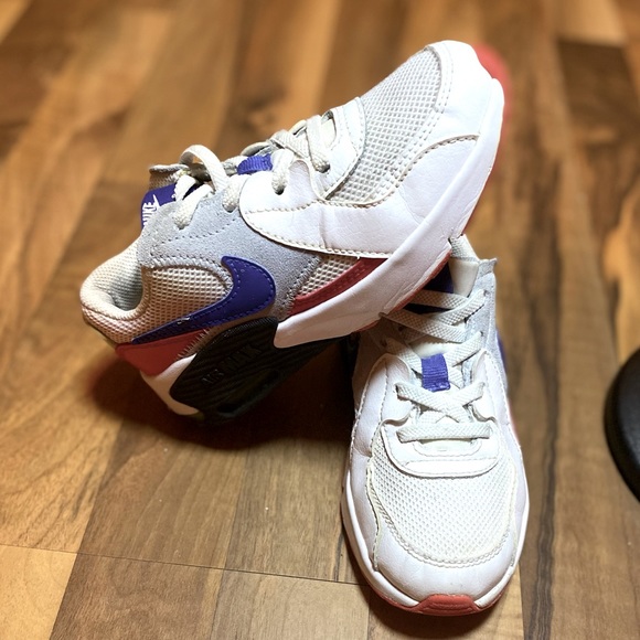 NIKE AIRMAX- 12C (9/19-11/19) - Picture 3 of 10